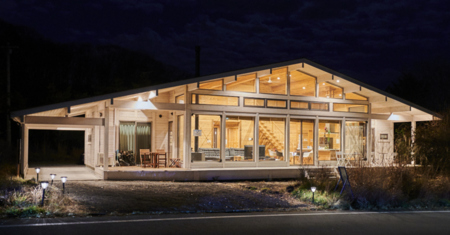 満天の夜空に流れ星　願い事をしませんか！