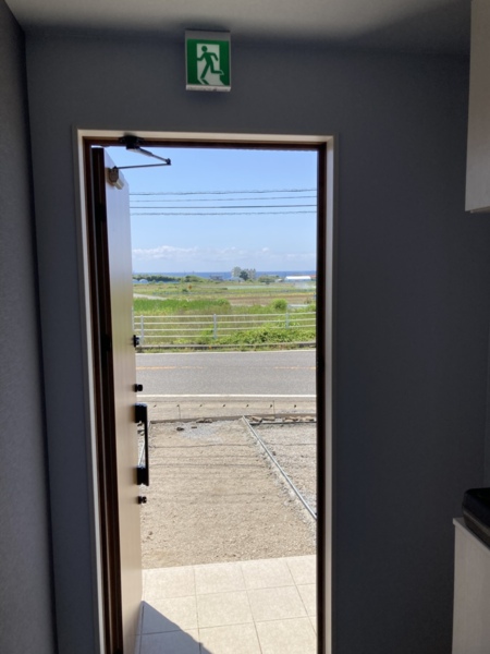 玄関からも水平線を一望できます！